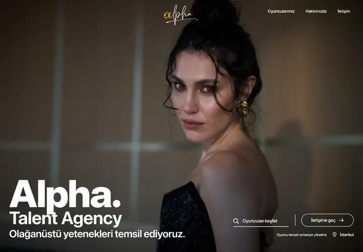Çarpıcı portre ana sayfa tasarımı